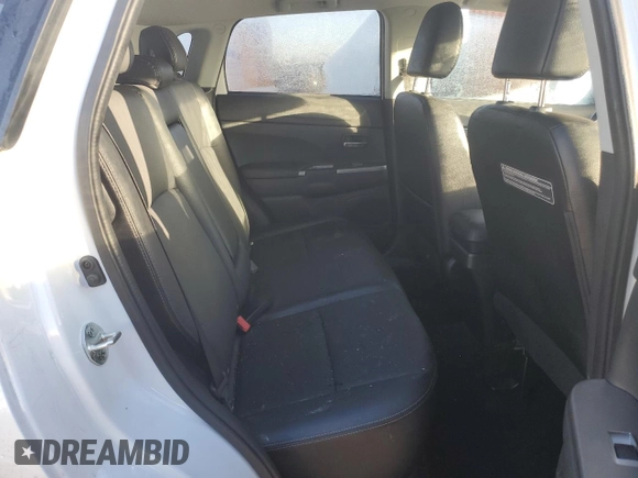 2018 Mitsubishi Outlander SEL z VIN JA4AR4AW6JZ013430, wystawiony jako Copart lot #43081945 z przebiegiem Nie podano mil oraz Szkody całkowita. Historia ofert i sprzedaży dostępna na DreamBid. Obrazek 11.