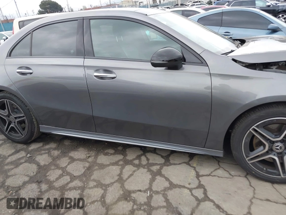 2019 Mercedes-Benz A 220 with VIN WDD3G4EB2KW003031, listed as a IAAI auction lot 41509460 with 22,515 mi miles and . Bid and sale history available at DreamBid. Image 13.