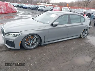 2020 BMW 7 Series 750i xDrive with VIN WBA7U2C04LGM27104, listed as a IAAI auction lot 41757796 with 10,174 mi miles and . Bid and sale history available at carsss.com. Image 18.