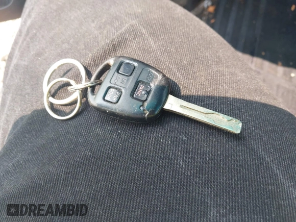 2006 Lexus RX 400h with VIN JTJHW31U460032959, listed as a IAAI auction lot 42382651 with 136,961 mi miles and . Bid and sale history available at DreamBid. Image 11.