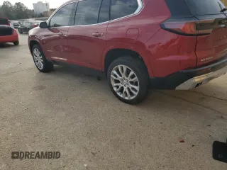 2024 GMC Acadia FWD Denali z VIN 1GKENLKS4RJ209535, wystawiony jako Copart lot #45480725 z przebiegiem Nie podano mil oraz Szkoda całkowita • Salvage title. Historia ofert i sprzedaży dostępna na DreamBid. Obrazek 2.