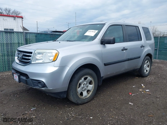 2013 Honda Pilot LX with VIN 5FNYF4H21DB076834, listed as a IAAI auction lot 41879938 with 174,219 mi miles. Bid and sale history available at carsss.com. Image 17.
