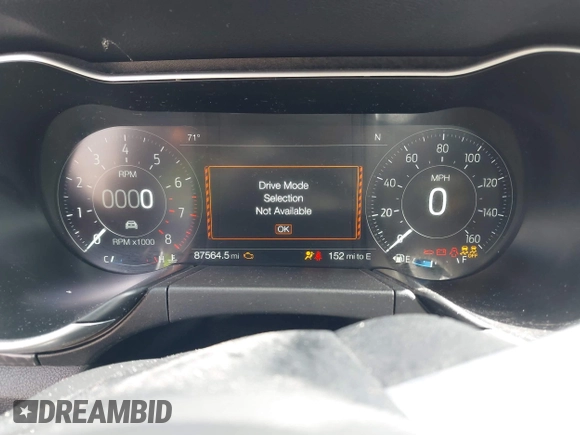 2018 Ford Mustang EcoBoost z VIN 1FA6P8TH0J5104312, wystawiony jako IAAI lot #42532806 z przebiegiem 87 564 mil mil oraz . Historia ofert i sprzedaży dostępna na DreamBid. Obrazek 16.
