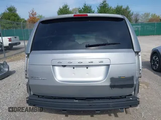 2017 Dodge Grand Caravan SE with VIN 2C4RDGBG3HR660839, listed as a IAAI auction lot 42003578 with Not Provided miles and . Bid and sale history available at DreamBid. Image 16.