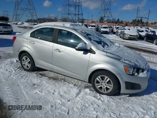 2012 Chevrolet Sonic LS z VIN 1G1JA5SH3C4149011, wystawiony jako IAAI lot #41380769 z przebiegiem 167 843 mil mil oraz . Historia ofert i sprzedaży dostępna na DreamBid. Obrazek 1.