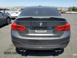 2018 BMW 3 Series 330i with VIN WBA8B9C54JK677077, listed as a Copart auction lot 60683205 with 71,120 mi miles and Salvage title. Bid and sale history available at DreamBid. Image 6.