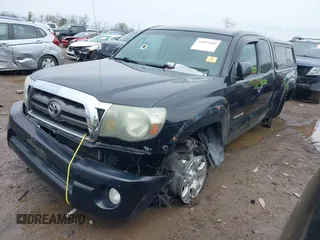 2010 Toyota Tacoma z VIN 5TEUU4EN7AZ747162, wystawiony jako IAAI lot #41899480 z przebiegiem Nie podano mil oraz . Historia ofert i sprzedaży dostępna na DreamBid. Obrazek 2.