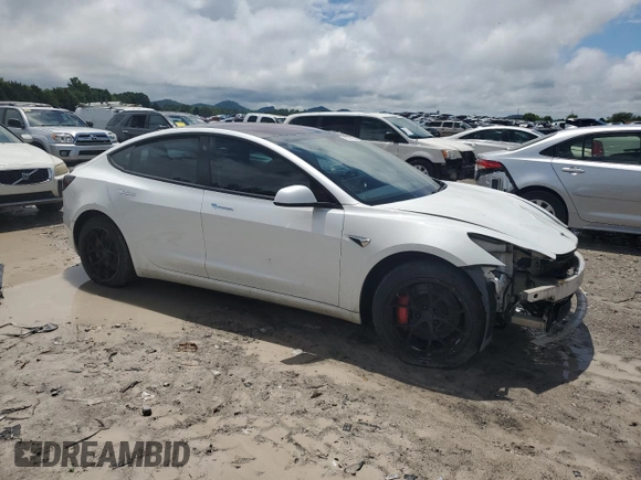 2018 Tesla Model 3 Long Range Battery z VIN 5YJ3E1EB7JF106429, wystawiony jako Copart lot #56319995 z przebiegiem 145 648 mil mil oraz Tytuł czysty. Historia ofert i sprzedaży dostępna na DreamBid. Obrazek 4.