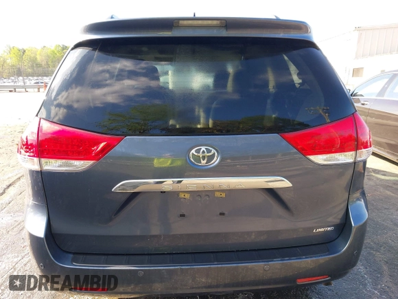 2014 Toyota Sienna XLE z VIN 5TDYK3DCXES498828, wystawiony jako IAAI lot #41970991 z przebiegiem 75 015 mil mil oraz . Historia ofert i sprzedaży dostępna na DreamBid. Obrazek 16.