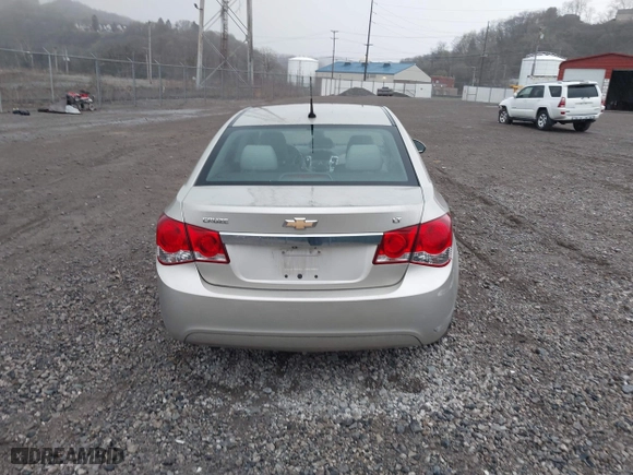 2014 Chevrolet Cruze 1LT with VIN 1G1PC5SB4E7471450, listed as a IAAI auction lot 41947965 with 99,352 mi miles. Bid and sale history available at carsss.com. Image 16.