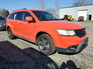 2018 Dodge Journey Crossroad with VIN 3C4PDDGGXJT477424, listed as a Copart auction lot 48290895 with 42,538 mi miles and Salvage Title. Bid and sale history available at DreamBid. Image 4.