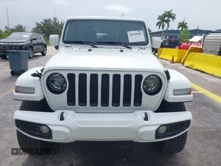 2022 Jeep Wrangler Unlimited Sahara с VIN 1C4HJXENXNW139005, выставлен на аукционе IAAI как лот 42645982 с пробегом 60 790 миль миль и . История ставок и продаж доступна на DreamBid. Изображение 6.