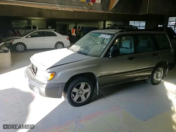 2000 Subaru Forester S with VIN JF1SF6556YH726818, listed as a Copart auction lot 83272474 with 140,398 mi miles and Salvage Title. Bid and sale history available at carsss.com. Image 10.