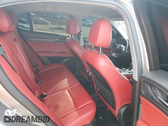 2020 Alfa Romeo Stelvio Ti z VIN ZASPAKBN4L7C91444, wystawiony jako Copart lot #43635865 z przebiegiem 83 848 mil mil oraz Szkoda całkowita • Salvage title. Historia ofert i sprzedaży dostępna na DreamBid. Obrazek 11.