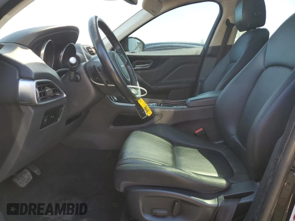 2018 Jaguar F-Pace 30t Premium with VIN SADCJ2GX7JA293064, listed as a Copart auction lot 53843285 with 68,861 mi miles and Salvage Title. Bid and sale history available at DreamBid. Image 7.