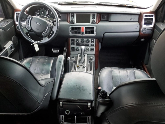 2006 Land Rover Range Rover SC z VIN SALMF13426A215380, wystawiony jako Copart lot #56039795 z przebiegiem 136 873 mil mil oraz Szkoda całkowita • Salvage title. Historia ofert i sprzedaży dostępna na DreamBid. Obrazek 8.