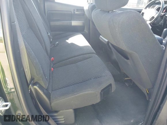 2010 Toyota Tundra z VIN 5TFUW5F11AX103188, wystawiony jako IAAI lot #39811998 z przebiegiem 198 948 mil mil oraz . Historia ofert i sprzedaży dostępna na DreamBid. Obrazek 8.