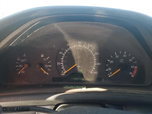 1998 Mercedes-Benz CLK-Class with VIN WDBLJ65G3WF024431, listed as a Copart auction lot 49013675 with 0 mi miles and Clean Title. Bid and sale history available at carsss.com. Image 9.
