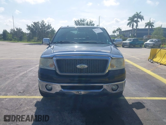 2008 Ford F-150 XLT z VIN 1FTPW14V28FB87601, wystawiony jako IAAI lot #42672726 z przebiegiem 220 203 mil mil oraz . Historia ofert i sprzedaży dostępna na DreamBid. Obrazek 12.