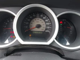 2006 Toyota Tacoma PreRunner z VIN 5TETU62N76Z314606, wystawiony jako IAAI lot #41909636 z przebiegiem 119 769 mil mil oraz . Historia ofert i sprzedaży dostępna na DreamBid. Obrazek 7.