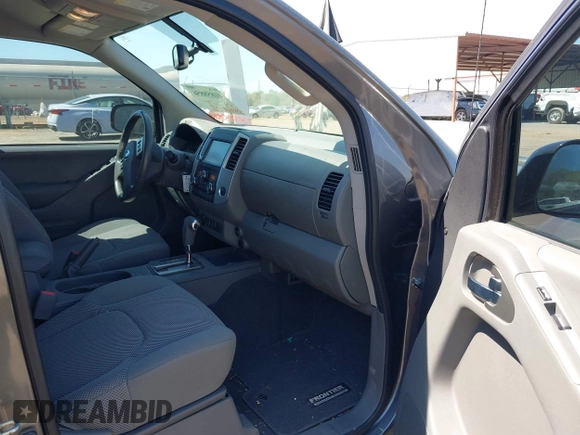 2019 Nissan Frontier SV with VIN 1N6AD0EV3KN795531, listed as a IAAI auction lot 41858856 with 105,950 mi miles and . Bid and sale history available at DreamBid. Image 5.