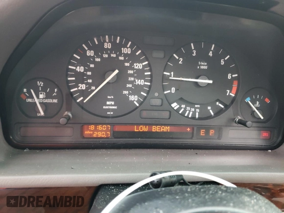 1995 BMW 5 Series 525i z VIN WBAHD6326SGK83552, wystawiony jako Copart lot #45245825 z przebiegiem 181 607 mil mil oraz Szkoda całkowita • Salvage title. Historia ofert i sprzedaży dostępna na DreamBid. Obrazek 9.