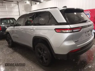 2023 Jeep Grand Cherokee Altitude with VIN 1C4RJHAGXP8882546, listed as a IAAI auction lot 41794805 with 17,071 mi miles and . Bid and sale history available at DreamBid. Image 3.