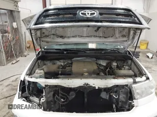 2013 Toyota Tundra z VIN 5TFDY5F13DX313385, wystawiony jako IAAI lot #42200622 z przebiegiem 161 470 mil mil oraz . Historia ofert i sprzedaży dostępna na DreamBid. Obrazek 10.