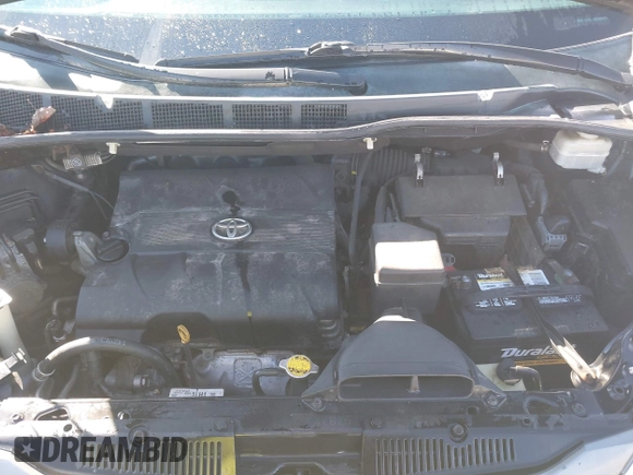 2011 Toyota Sienna XLE AAS with VIN 5TDYK3DC0BS030313, listed as a IAAI auction lot 41783766 with 267,937 mi miles. Bid and sale history available at carsss.com. Image 10.