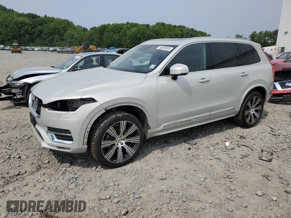 2020 Volvo XC90 Inscription with VIN YV4A221L2L1556129, listed as a Copart auction lot 60505925 with 84,871 mi miles and Salvage title. Bid and sale history available at DreamBid. Image 1.