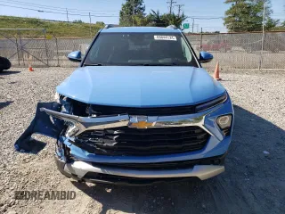 2024 Chevrolet TrailBlazer LT with VIN KL79MRSL6RB148613, listed as a Copart auction lot 69844124 with 3,950 mi miles and Salvage Title. Bid and sale history available at DreamBid. Image 5.