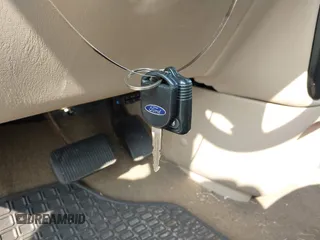 2003 Ford Windstar LX с VIN 2FMZA51403BB57108, выставлен на аукционе IAAI как лот 42462279 с пробегом 82 438 миль миль и . История ставок и продаж доступна на DreamBid. Изображение 11.