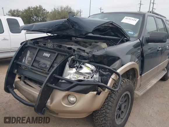 2014 Ford Expedition EL XLT with VIN 1FMJK1J58EEF27868, listed as a IAAI auction lot 41797524 with 176,350 mi miles. Bid and sale history available at carsss.com. Image 6.