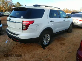 2014 Ford Explorer XLT z VIN 1FM5K8D85EGB54812, wystawiony jako IAAI lot #41104418 z przebiegiem 133 918 mil mil oraz . Historia ofert i sprzedaży dostępna na DreamBid. Obrazek 4.