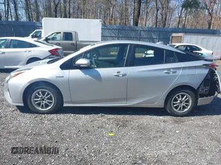 2018 Toyota Prius Two with VIN JTDKARFU5J3057086, listed as a IAAI auction lot 41910758 with 178,279 mi miles and . Bid and sale history available at DreamBid. Image 14.