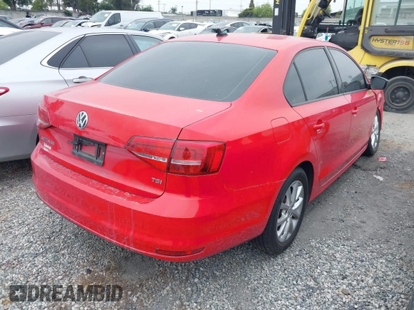 2015 Volkswagen Jetta SE с VIN 3VWD07AJ4FM407209, выставлен на аукционе IAAI как лот 42262291 с пробегом 125 207 миль миль и . История ставок и продаж доступна на DreamBid. Изображение 4.