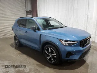 2024 Volvo XC40 Core Bright Theme с VIN YV4L12UK7R2331125, выставлен на аукционе Copart как лот 57160855 с пробегом Не указан миль и Списание • Salvage title. История ставок и продаж доступна на DreamBid. Изображение 4.