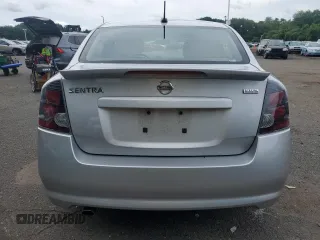 2012 Nissan Sentra SR z VIN 3N1AB6AP0CL704741, wystawiony jako Copart lot #63036465 z przebiegiem 105 534 mil mil oraz Szkoda całkowita • Salvage title. Historia ofert i sprzedaży dostępna na DreamBid. Obrazek 6.
