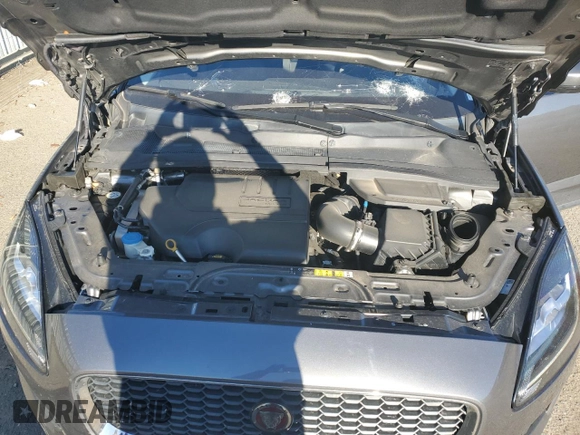 2018 Jaguar E-Pace S z VIN SADFJ2FX6J1Z05348, wystawiony jako Copart lot #81782973 z przebiegiem 72 745 mil mil oraz . Historia ofert i sprzedaży dostępna na DreamBid. Obrazek 11.