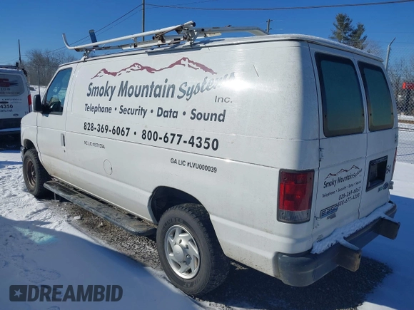 2013 Ford Econoline Cargo Commercial z VIN 1FTNE2EW5DDA25524, wystawiony jako IAAI lot #41208957 z przebiegiem 148 921 mil mil oraz . Historia ofert i sprzedaży dostępna na DreamBid. Obrazek 3.