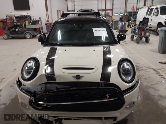 2019 MINI Hardtop 4 Door Cooper S with VIN WMWXU3C5XK2H88000, listed as a IAAI auction lot 41903504 with 60,245 mi miles and . Bid and sale history available at DreamBid. Image 13.