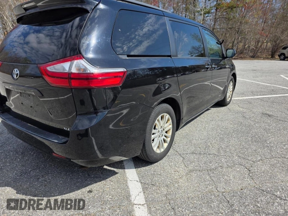 2015 Toyota Sienna XLE with VIN 5TDYK3DC2FS677415, listed as a Copart auction lot 54703175 with 275,971 mi miles and Clean Title. Bid and sale history available at carsss.com. Image 4.