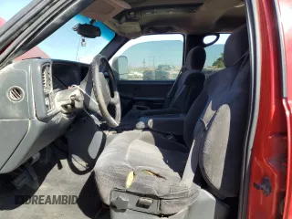 2001 GMC Sierra 1500HD SLE z VIN 1GTGK13U41F146333, wystawiony jako Copart lot #72971344 z przebiegiem Nie podano mil oraz Szkody całkowita. Historia ofert i sprzedaży dostępna na DreamBid. Obrazek 7.