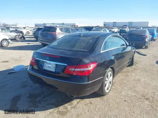 2011 Mercedes-Benz E-Class E 350 with VIN WDDKJ5GB7BF102508, listed as a IAAI auction lot 41685077 with 161,978 mi miles. Bid and sale history available at carsss.com. Image 4.