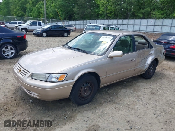 1997 Toyota Camry LE z VIN 4T1BG22K7VU818805, wystawiony jako IAAI lot #42105925 z przebiegiem 140 960 mil mil oraz . Historia ofert i sprzedaży dostępna na DreamBid. Obrazek 17.
