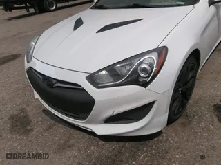 2013 Hyundai Genesis Coupe 2.0T Premium with VIN KMHHT6KD5DU096084, listed as a IAAI auction lot 42126324 with 76,518 mi miles. Bid and sale history available at carsss.com. Image 6.