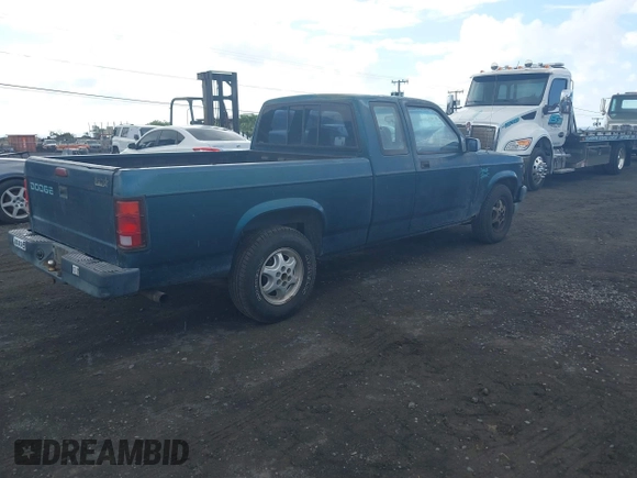 1994 Dodge Dakota with VIN 1B7GL23X7RW147890, listed as a IAAI auction lot 41323742 with 189,764 mi miles and . Bid and sale history available at DreamBid. Image 4.