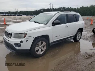 2016 Jeep Compass Sport z VIN 1C4NJCBA9GD600433, wystawiony jako Copart lot #61087545 z przebiegiem 132 956 mil mil oraz Szkoda całkowita • Salvage title. Historia ofert i sprzedaży dostępna na DreamBid. Obrazek 1.