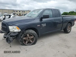 2013 Ram 1500 Tradesman z VIN 1C6RR6FT1DS704002, wystawiony jako Copart lot #53826905 z przebiegiem 145 215 mil mil oraz Szkoda całkowita • Salvage title. Historia ofert i sprzedaży dostępna na DreamBid. Obrazek 1.