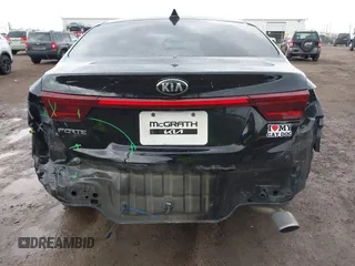 2020 Kia Forte LXS z VIN 3KPF24AD6LE232630, wystawiony jako IAAI lot #42107427 z przebiegiem 61 695 mil mil oraz . Historia ofert i sprzedaży dostępna na DreamBid. Obrazek 6.